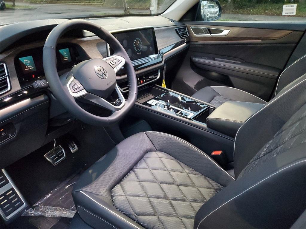new 2025 Volkswagen Atlas car, priced at $51,160