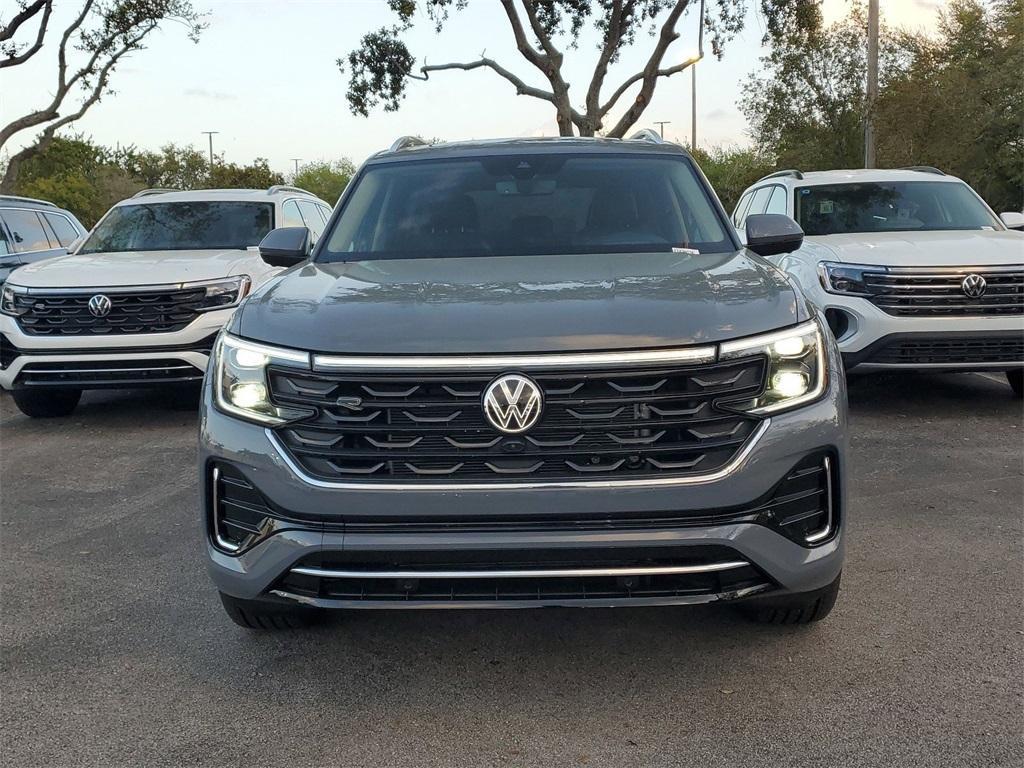 new 2025 Volkswagen Atlas car, priced at $51,105