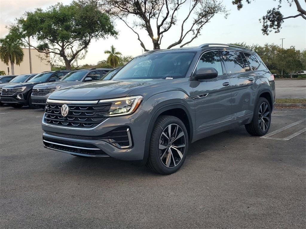 new 2025 Volkswagen Atlas car, priced at $51,105