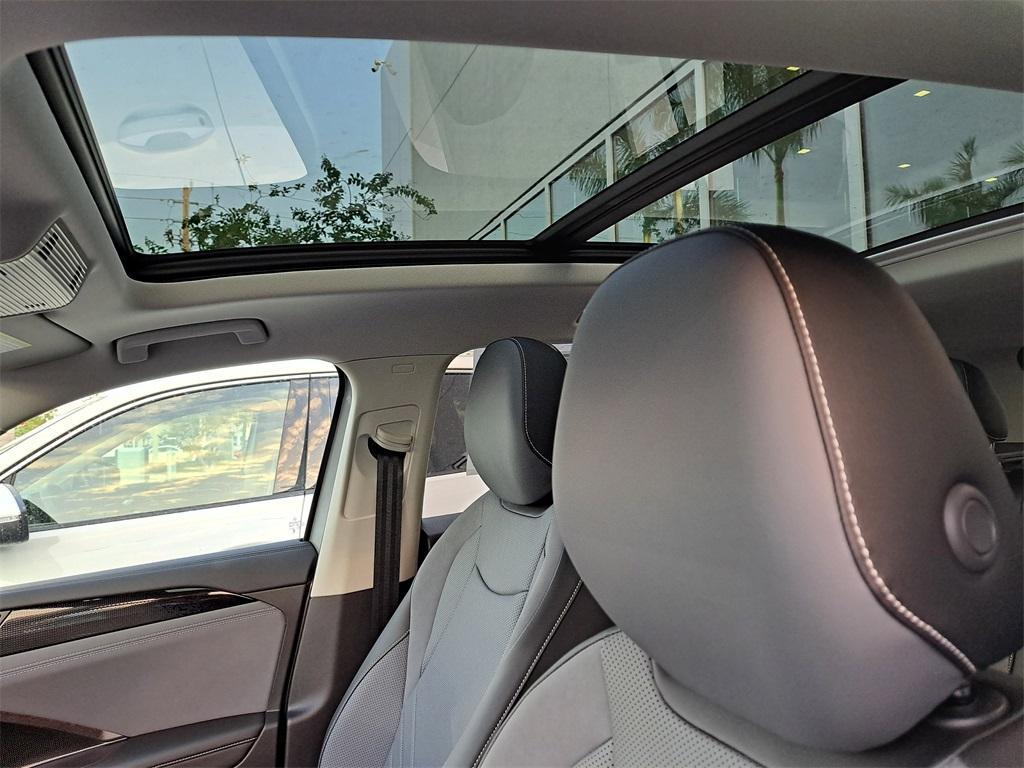 new 2025 Volkswagen Tiguan car, priced at $33,904