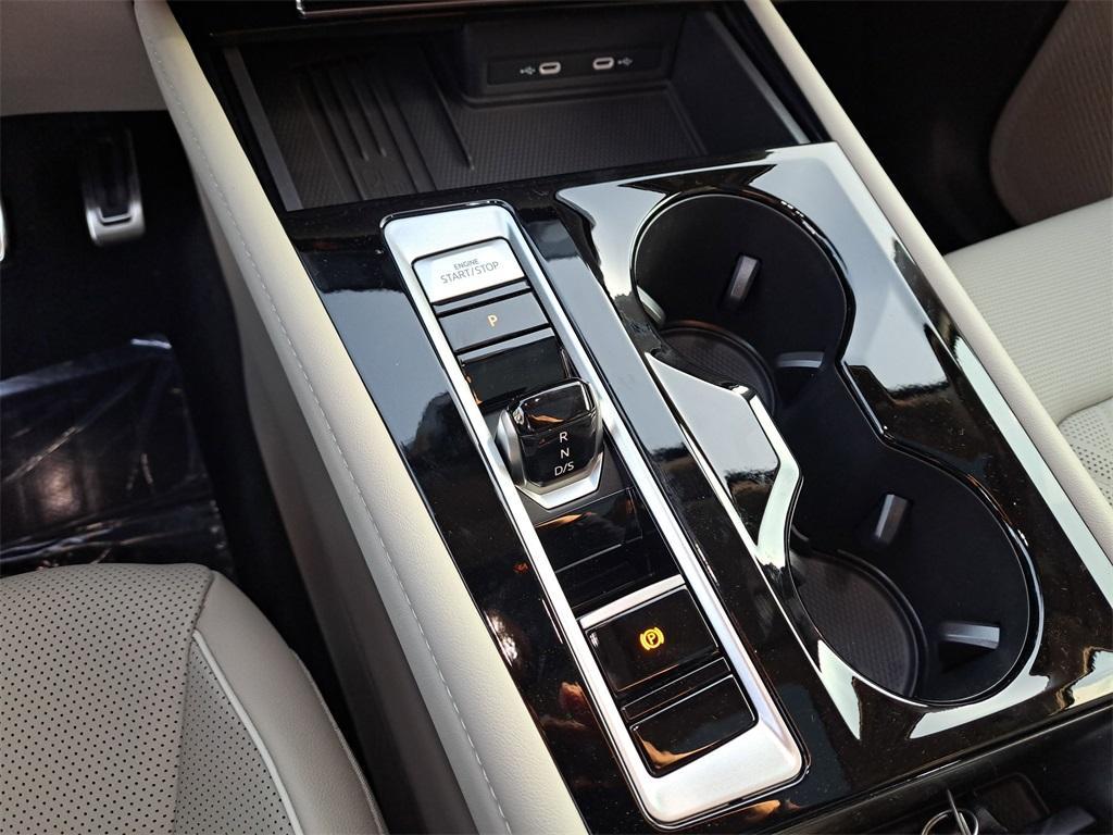 new 2025 Volkswagen Atlas car, priced at $51,105