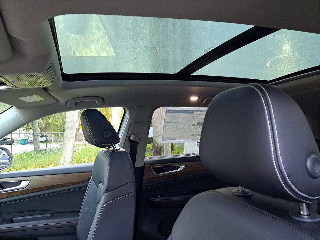 new 2025 Volkswagen Atlas car, priced at $42,096
