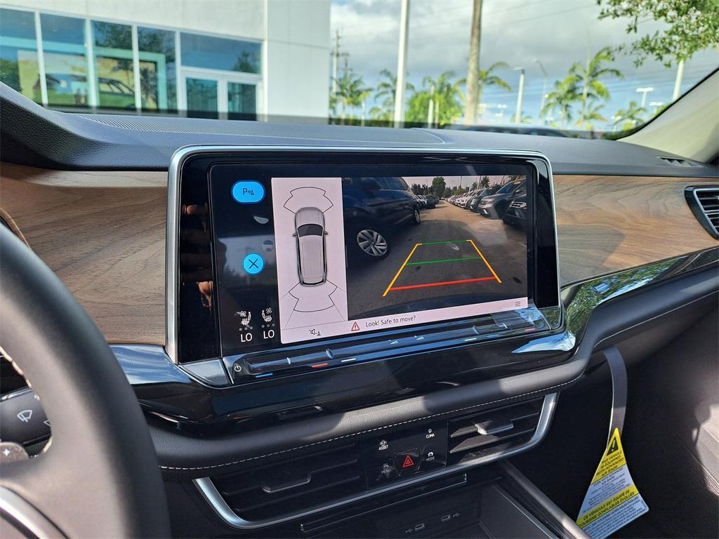 new 2025 Volkswagen Atlas car, priced at $41,498