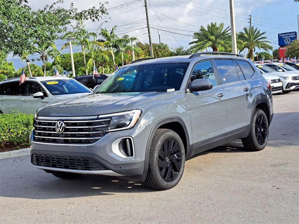 new 2025 Volkswagen Atlas car, priced at $41,498