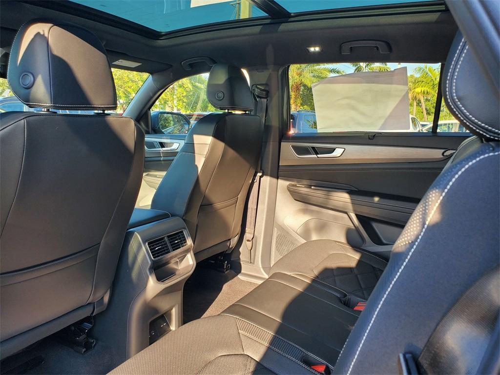 new 2025 Volkswagen Atlas Cross Sport car, priced at $42,437