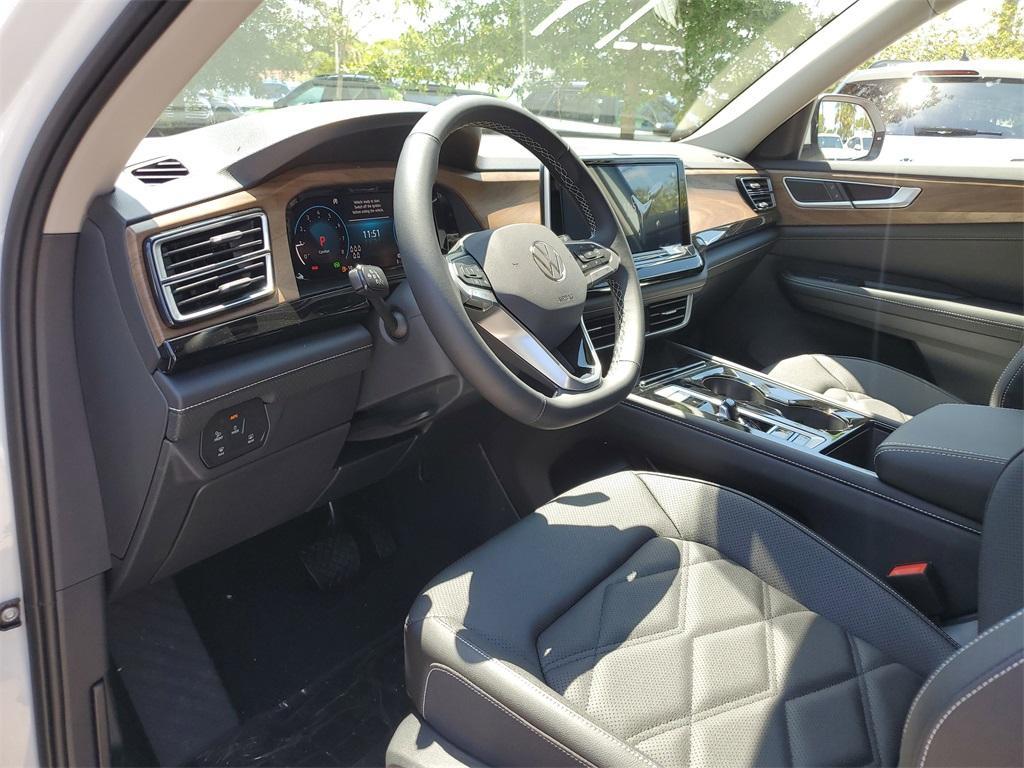new 2025 Volkswagen Atlas car, priced at $40,986