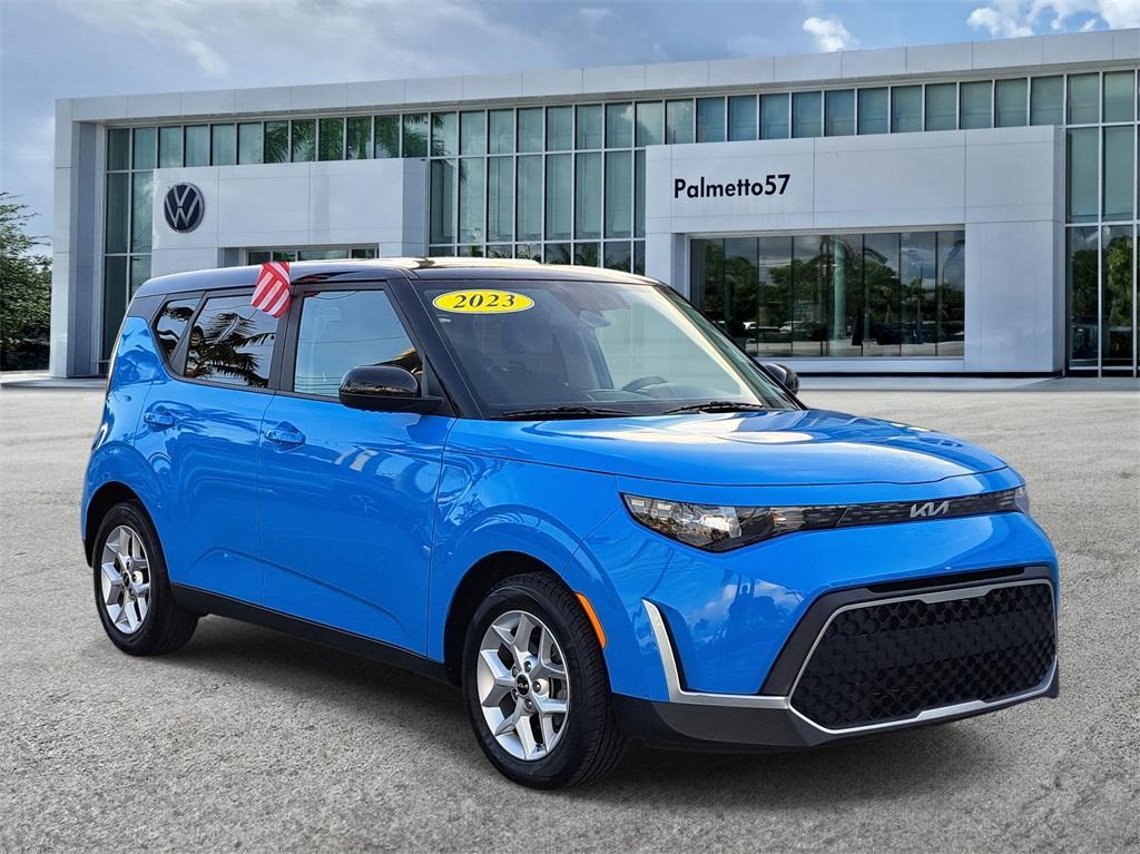 used 2023 Kia Soul car, priced at $17,491