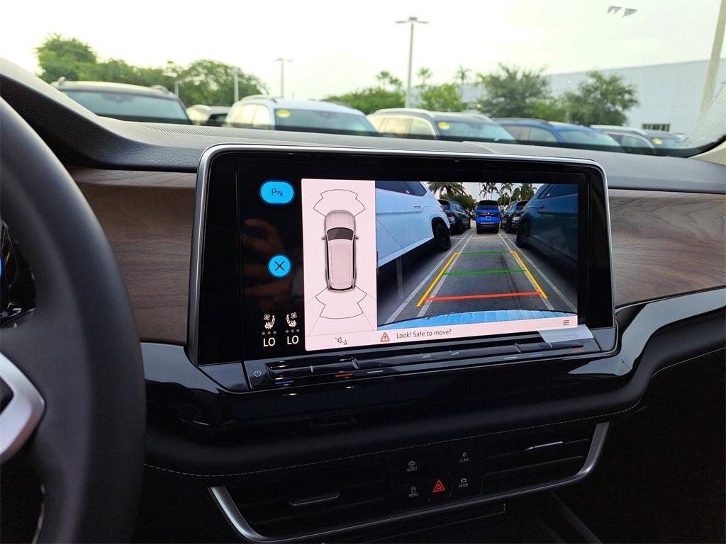new 2025 Volkswagen Atlas car, priced at $41,923