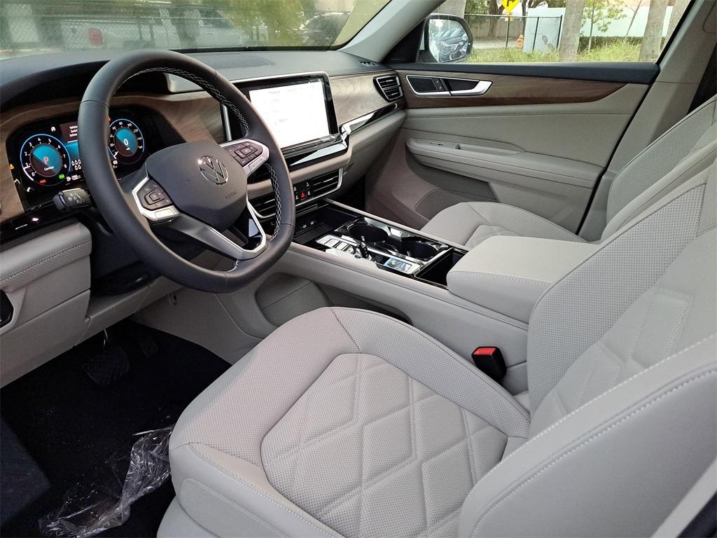 new 2025 Volkswagen Atlas car, priced at $40,986
