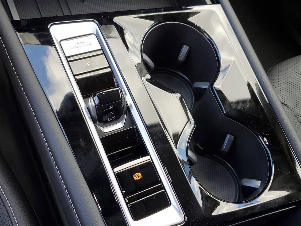 new 2025 Volkswagen Atlas car, priced at $40,466