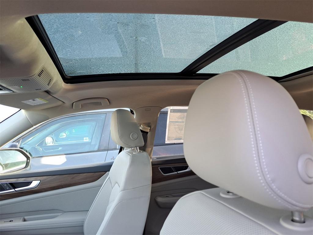new 2025 Volkswagen Atlas car, priced at $40,986