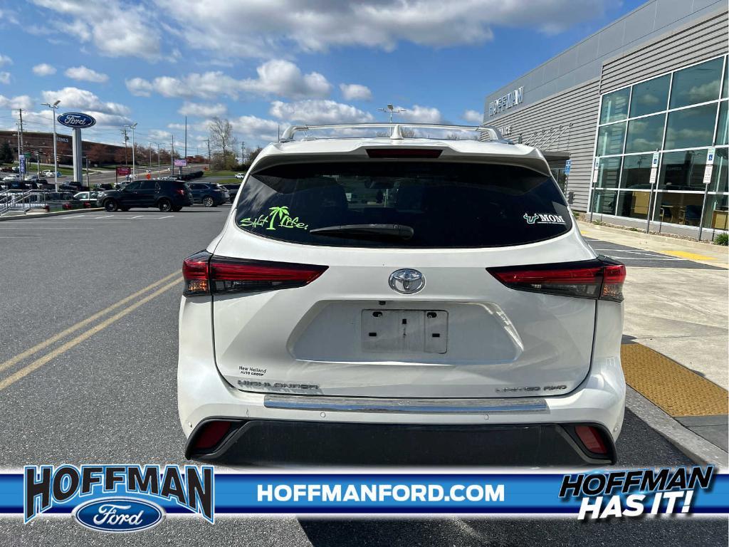 used 2020 Toyota Highlander car, priced at $28,995