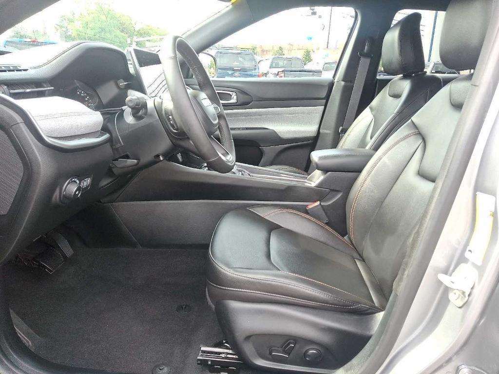 used 2023 Jeep Compass car, priced at $23,395