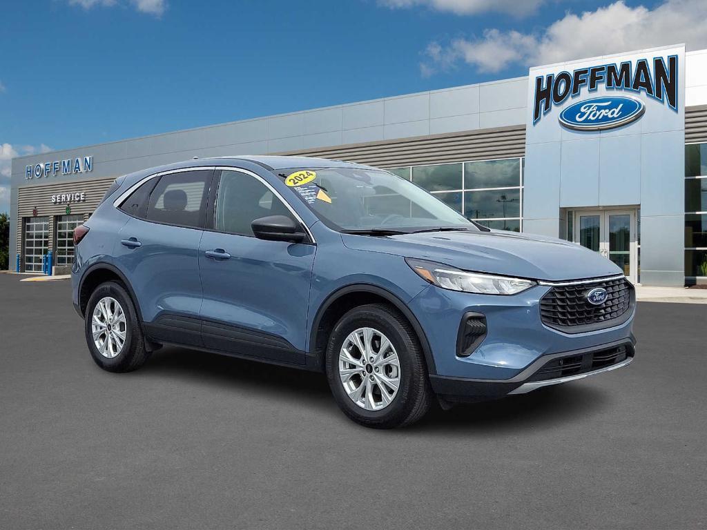 used 2024 Ford Escape car, priced at $27,995