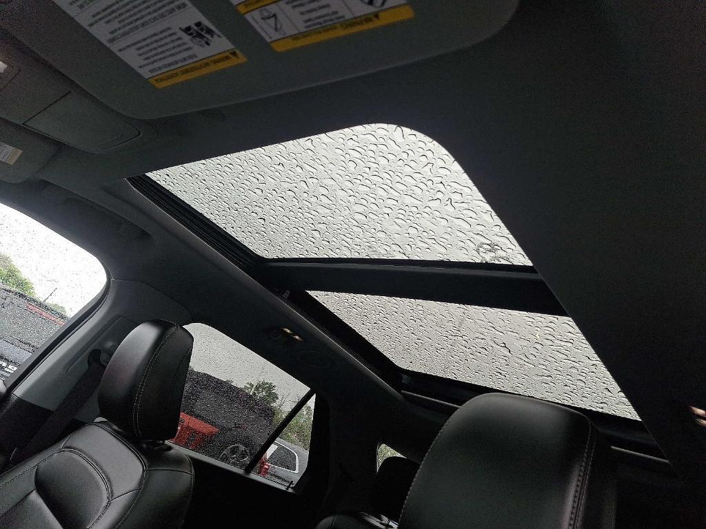 used 2022 Ford Explorer car, priced at $35,995