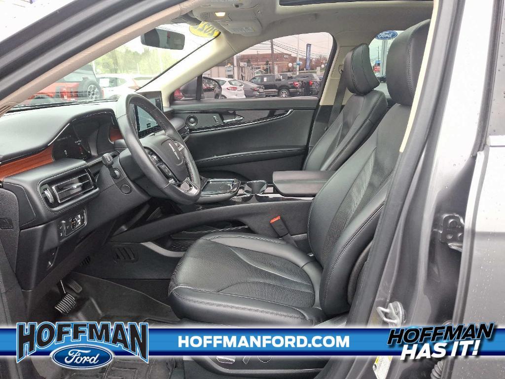 used 2022 Lincoln Nautilus car, priced at $36,995