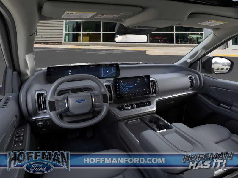 new 2025 Ford Expedition Max car, priced at $76,250