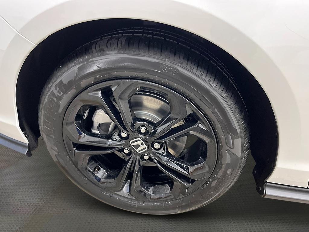 new 2025 Honda Accord car, priced at $32,165