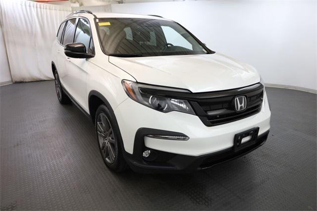 used 2022 Honda Pilot car, priced at $27,495