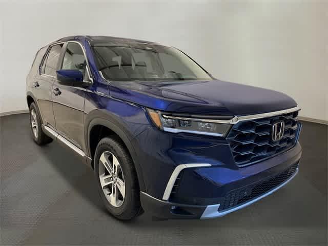 new 2025 Honda Pilot car, priced at $47,050
