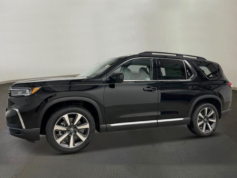 new 2025 Honda Pilot car, priced at $50,995