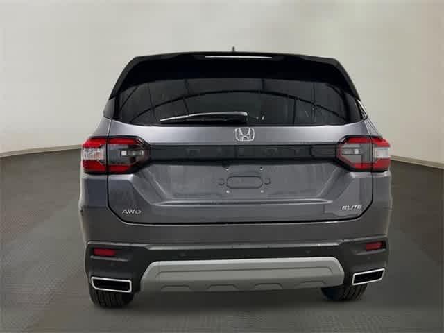 new 2025 Honda Pilot car, priced at $54,530