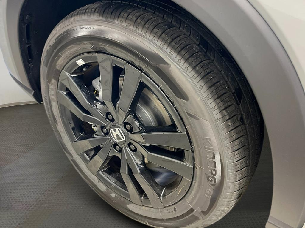 new 2026 Honda HR-V car, priced at $31,405