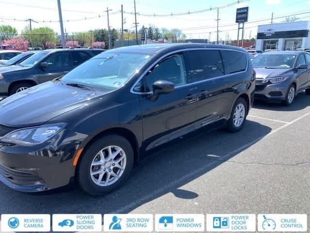 used 2017 Chrysler Pacifica car, priced at $17,226