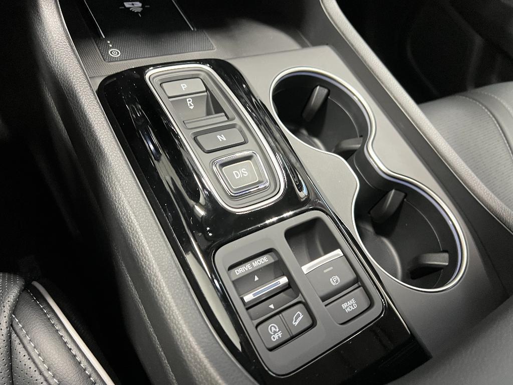 new 2025 Honda Pilot car, priced at $54,985