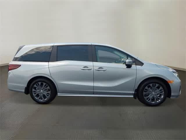 new 2025 Honda Odyssey car, priced at $48,005