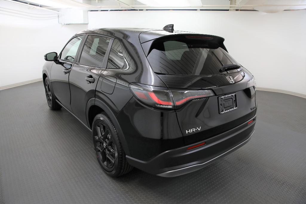 new 2025 Honda HR-V car, priced at $30,050