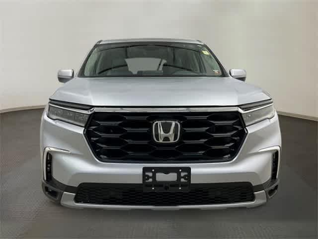 new 2025 Honda Pilot car, priced at $46,995