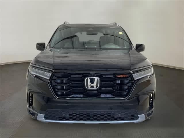 new 2025 Honda Pilot car, priced at $51,275