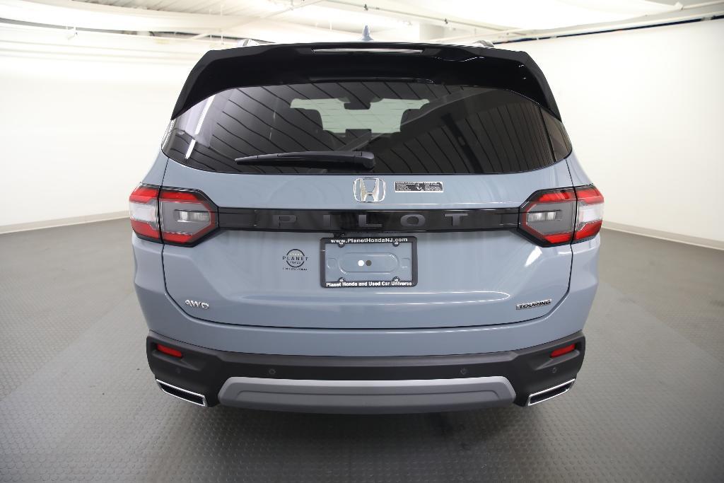 new 2025 Honda Pilot car, priced at $51,505