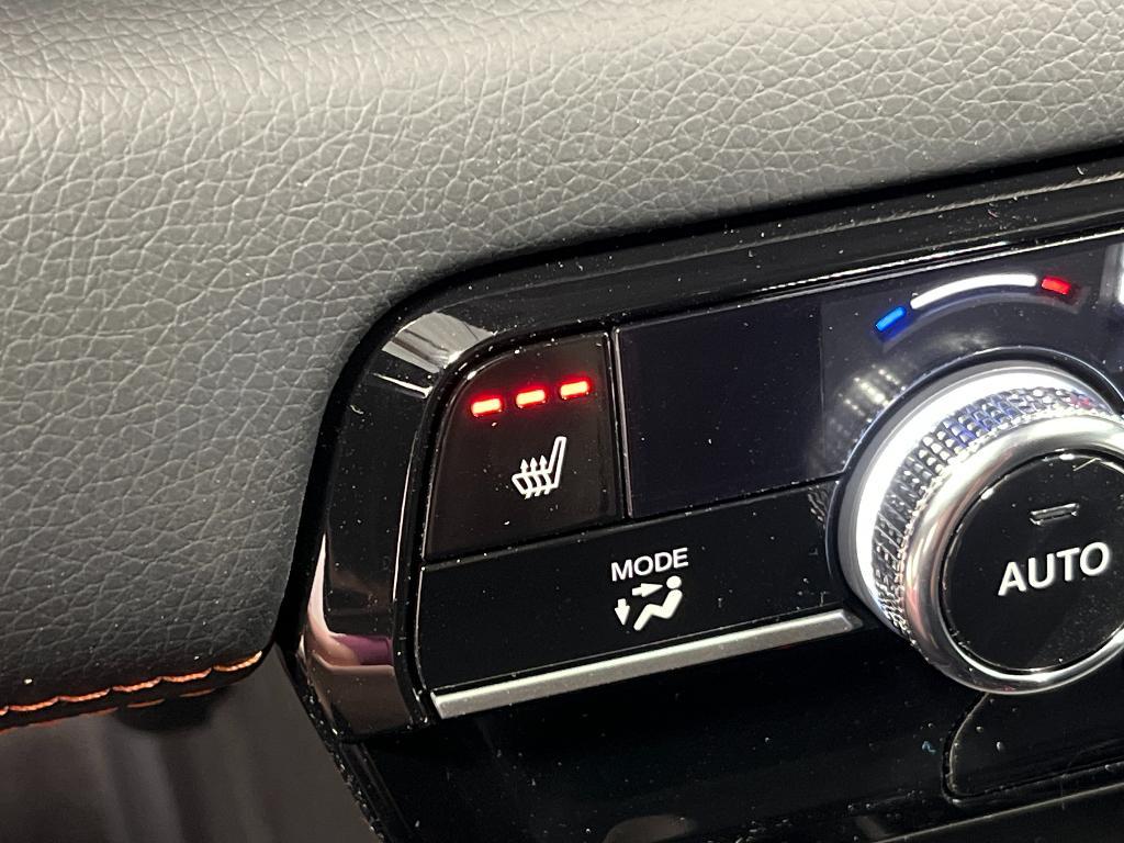 new 2025 Honda Pilot car, priced at $44,205