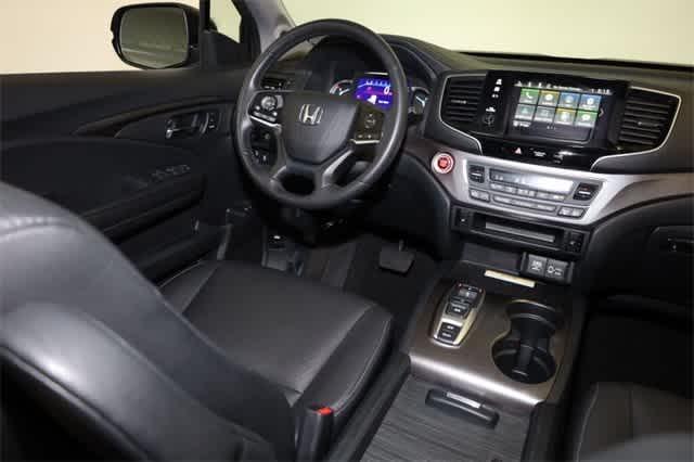 used 2022 Honda Pilot car, priced at $32,092