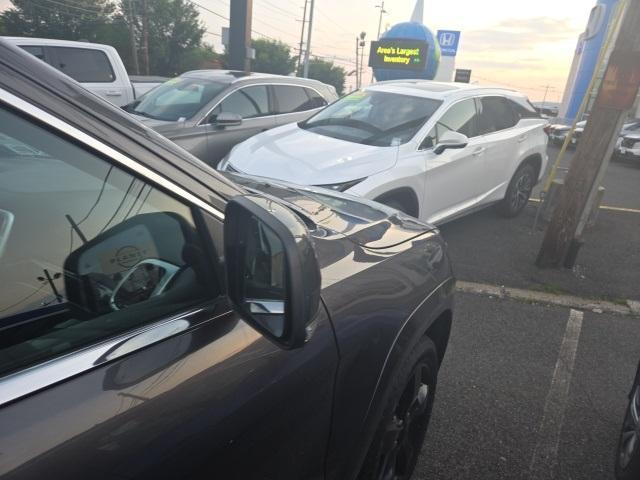 used 2015 Jeep Grand Cherokee car, priced at $13,395