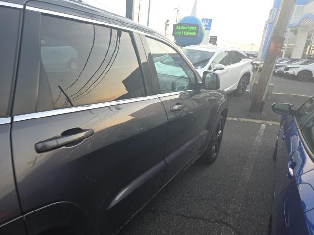 used 2015 Jeep Grand Cherokee car, priced at $13,395