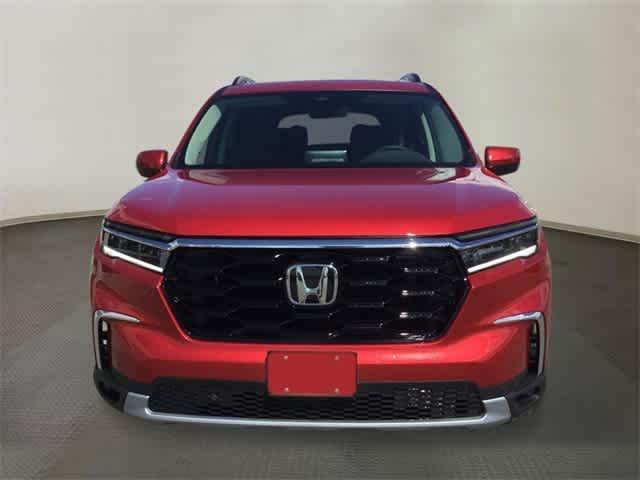 new 2025 Honda Pilot car, priced at $51,550