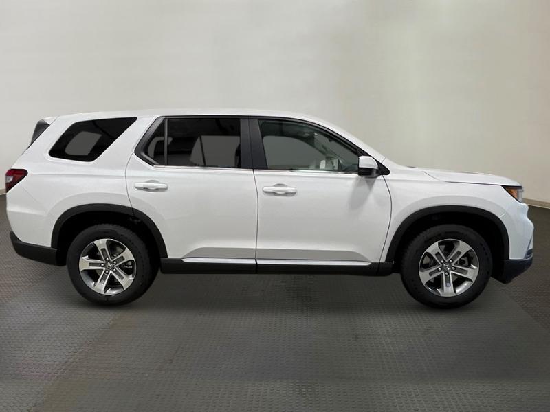 new 2025 Honda Pilot car, priced at $47,505