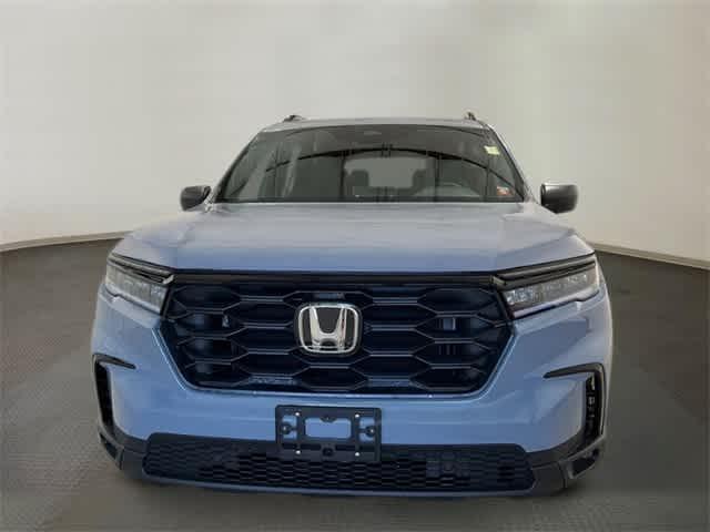 new 2025 Honda Pilot car, priced at $43,850