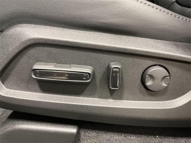 new 2025 Honda Pilot car, priced at $52,950