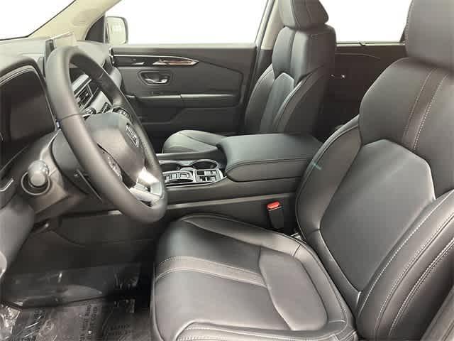 new 2025 Honda Pilot car, priced at $52,950