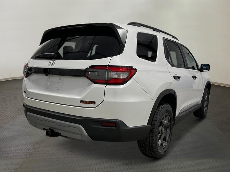 new 2025 Honda Pilot car, priced at $51,305