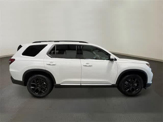 new 2025 Honda Pilot car, priced at $53,450