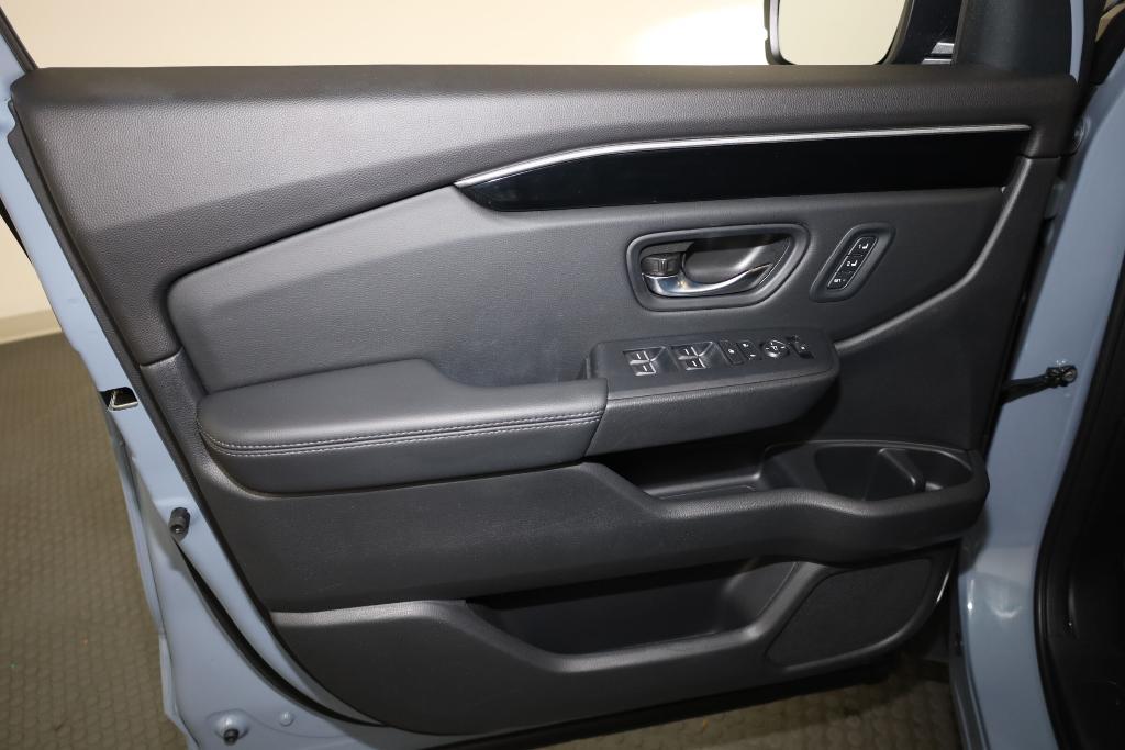 used 2023 Honda Pilot car, priced at $40,895