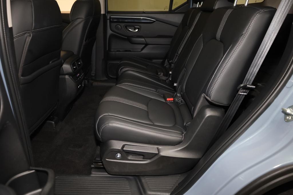 used 2023 Honda Pilot car, priced at $40,895