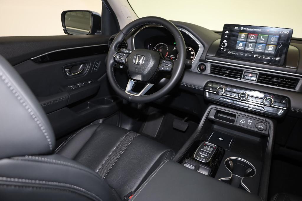 used 2023 Honda Pilot car, priced at $40,895
