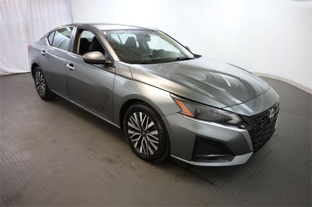used 2023 Nissan Altima car, priced at $18,176