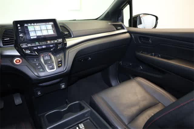 used 2023 Honda Odyssey car, priced at $35,238